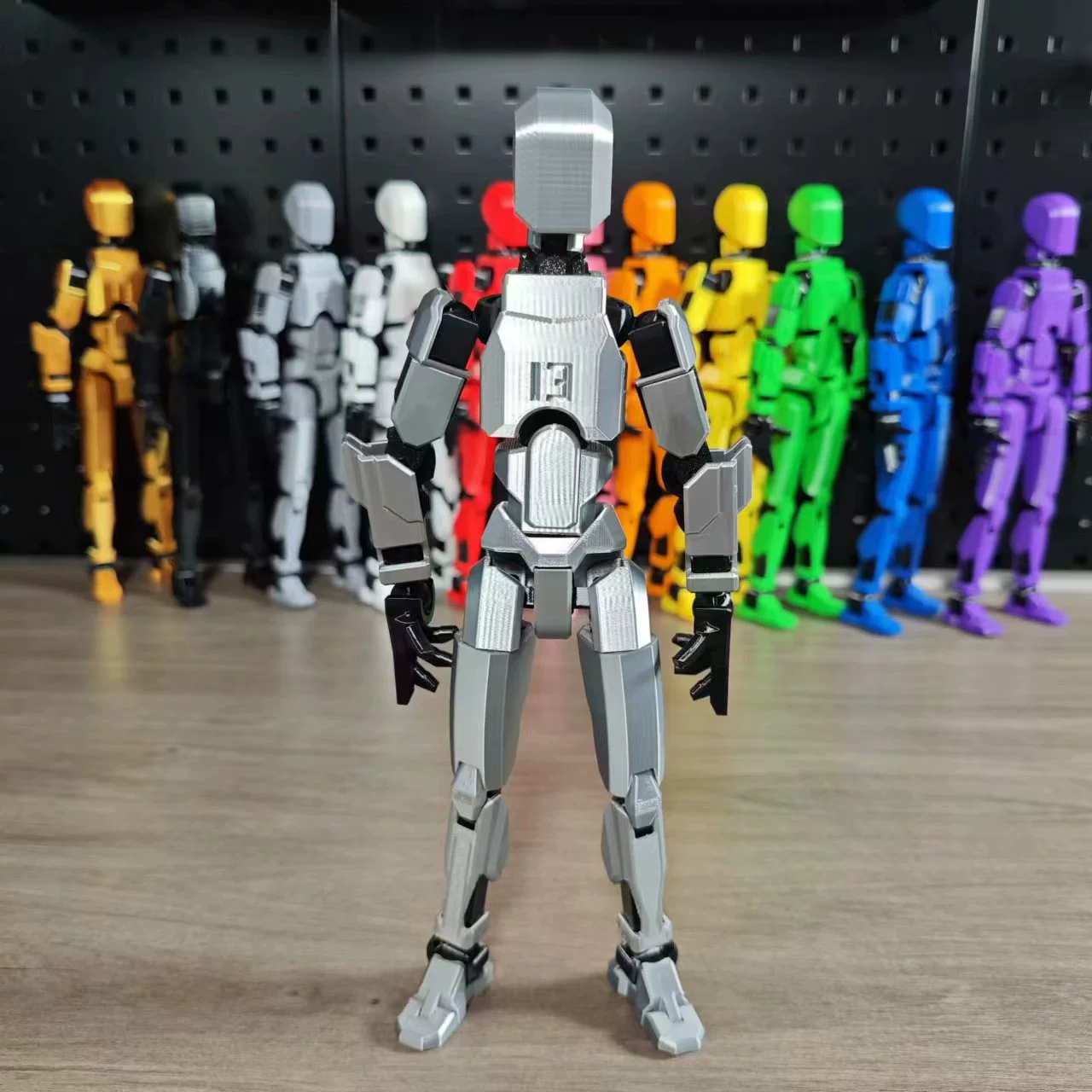 Articulated mini figure, ABS multi‑joint robot, 4 weapons & 3 gestures, assembled or kit