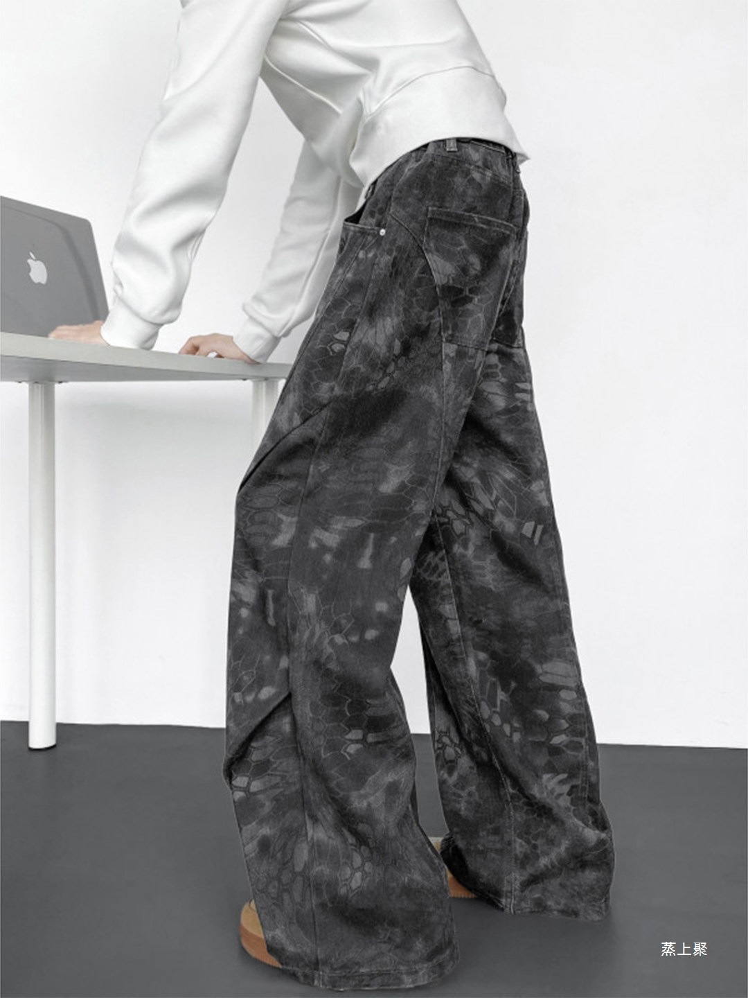 American-style printed pleated men's jeans, autumn high-street style, black work pants, niche trendy brand, loose wide-leg pants