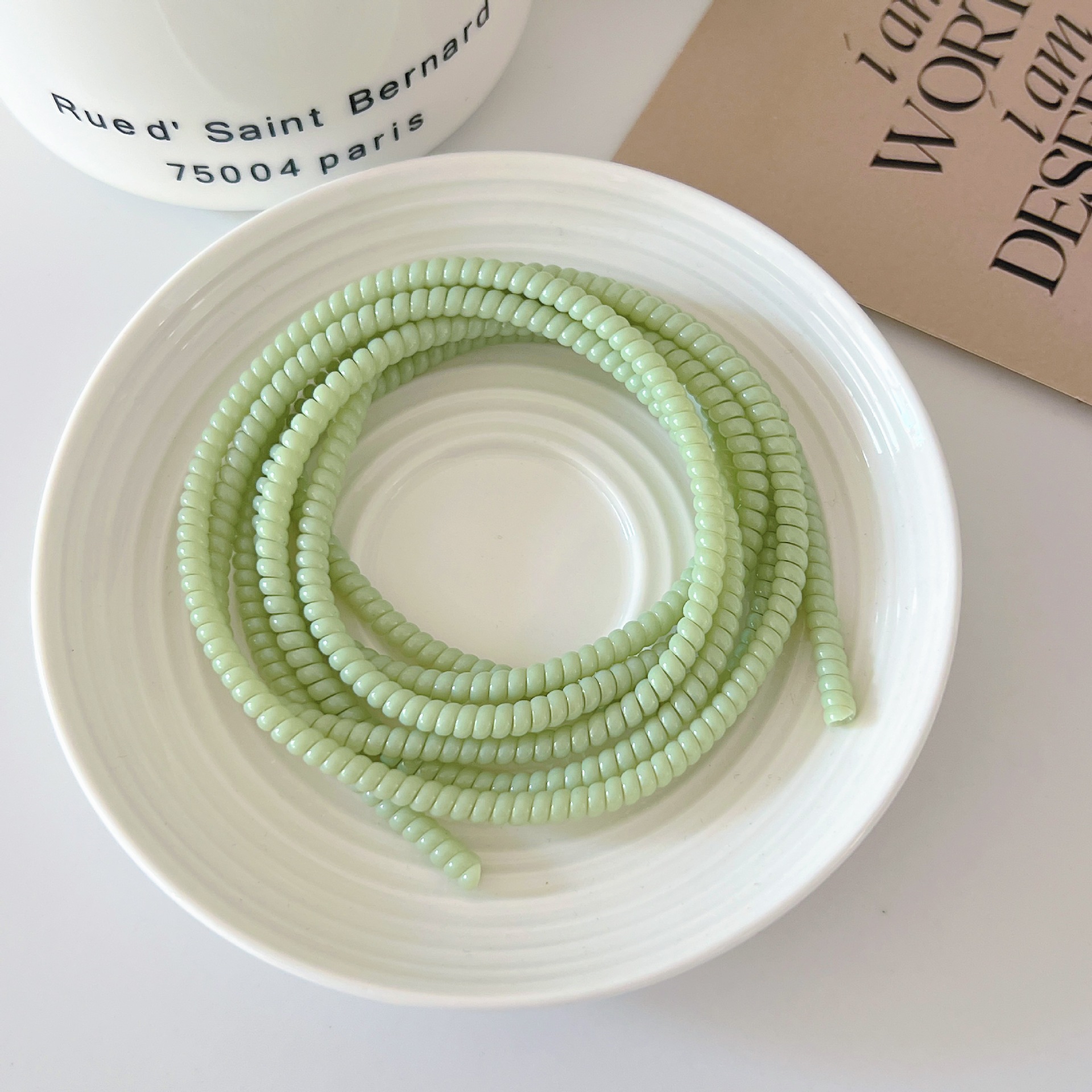 1,4 m 1,6 m cable de datos cuerda de protección anti-suciedad cable de teléfono móvil cuerda de bobinado anti-rotura cargador cubierta de protección de alambre