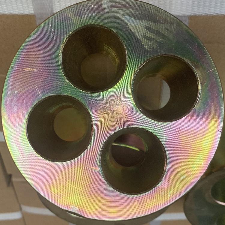 Clip de anclaje pretensado de tensión de trabajo de placa de anclaje de herramienta de anclaje poroso de puente conjunto de cuatro piezas