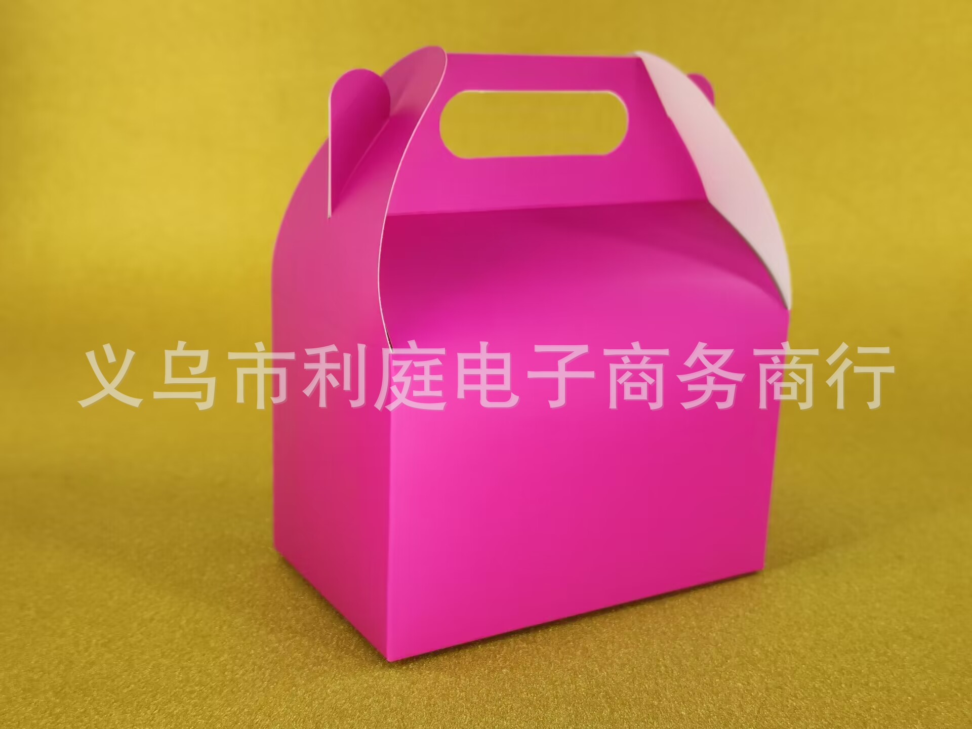 现货白卡礼物盒牛角盒蛋糕盒生日包装盒纯色礼物盒