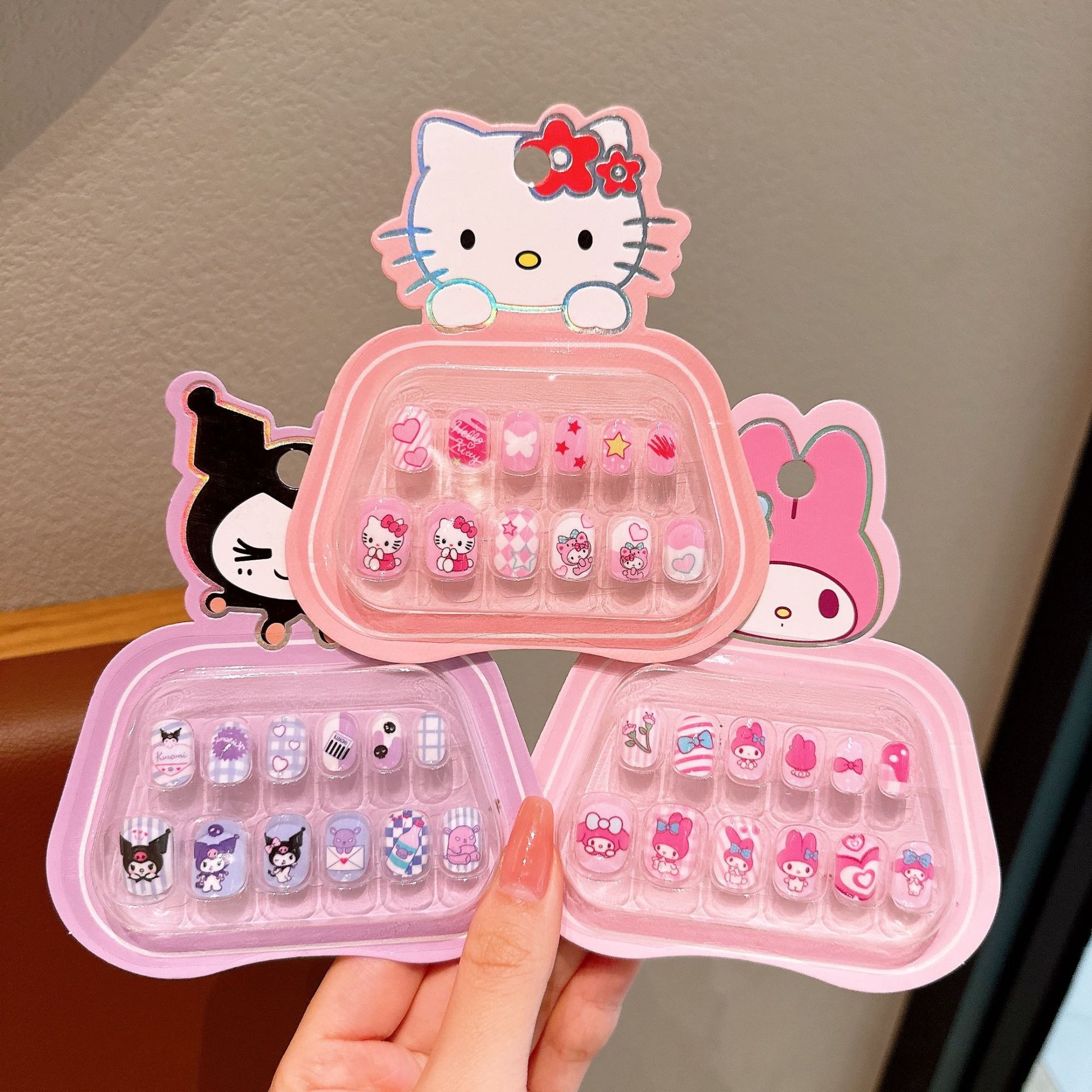 Niños Kulomi dibujos animados bebés usar uñas niñas lindas manicure parches de uñas impermeables para usar