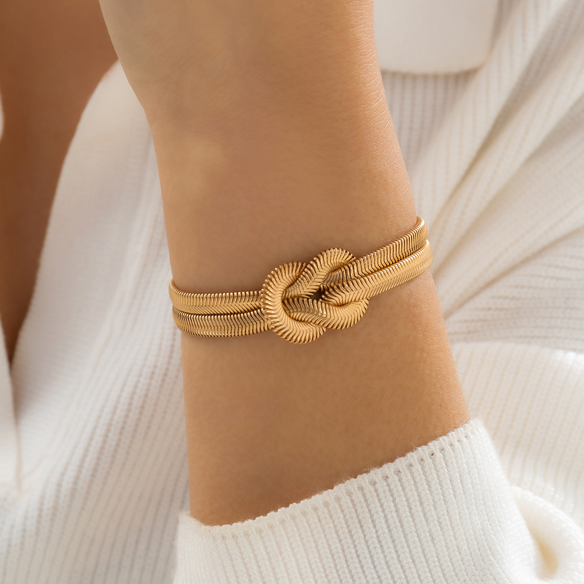 Minimalist Twisted Snake Bone Chain Bracelet For Women Silver_voghion.com