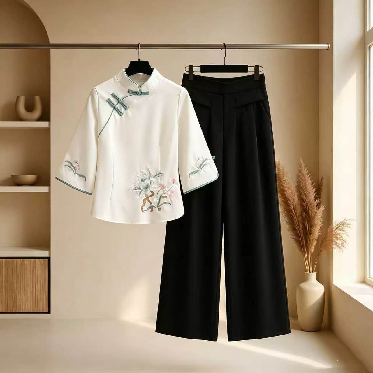 New Chinese-Style National Style Set with Embroidered Three-Quarter Sleeve Top, New Buttoned Versatile Nine-Quarter Wide-Leg Pants, Spring and Summer Ethnic Style
