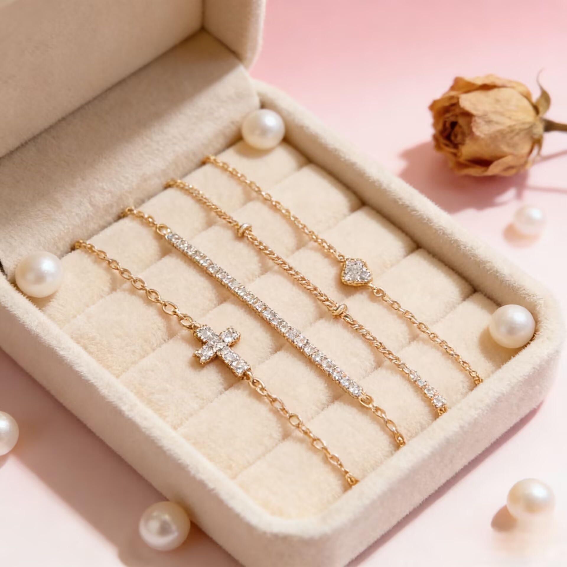 Minimalist Layered Bracelets Stackable Lightweight Jewelry_voghion.com