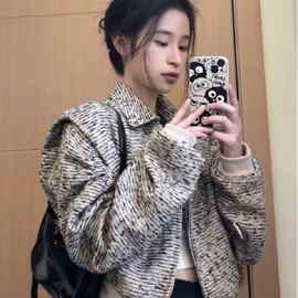 小香风气质穿搭正肩外套女2026年新款小众设计感百搭短款夹克上衣