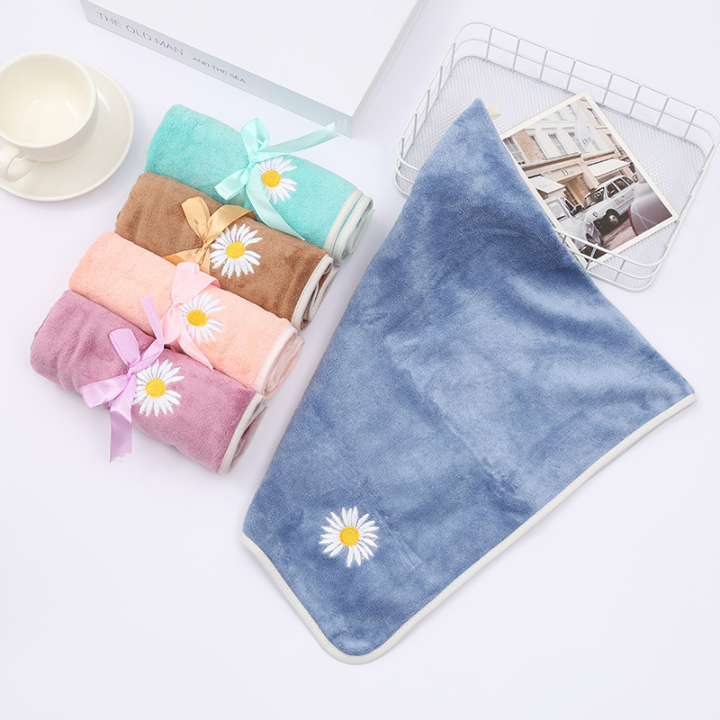 Cute little Daisy embroidered plush towel household face towel thickened quick-drying absorbent hand-washing towel wholesale Cute little Daisy embroidered plush towel household face towel thickened quick-drying absorbent hand-washing towel wholesale