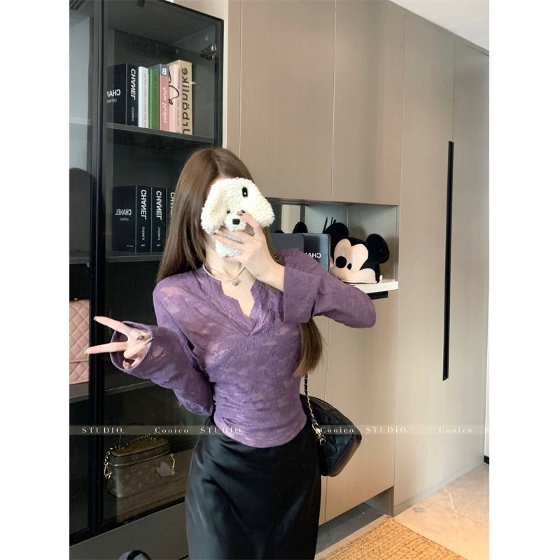 Sexy Purple Long-Sleeved Lace Women's Spring and Autum Slim Waist Inner Layering Shirt Short V Neck Top