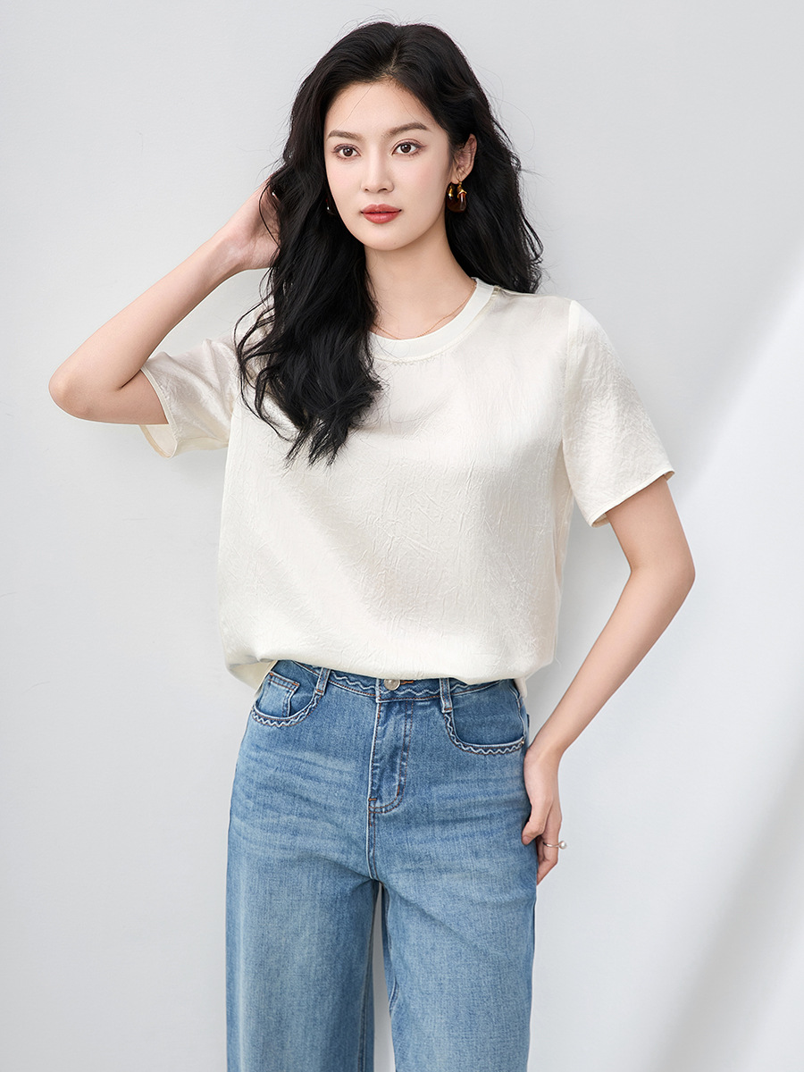 Áo thun satin chua crepe dáng rộng tay ngắn mát mẻ — Màu đen