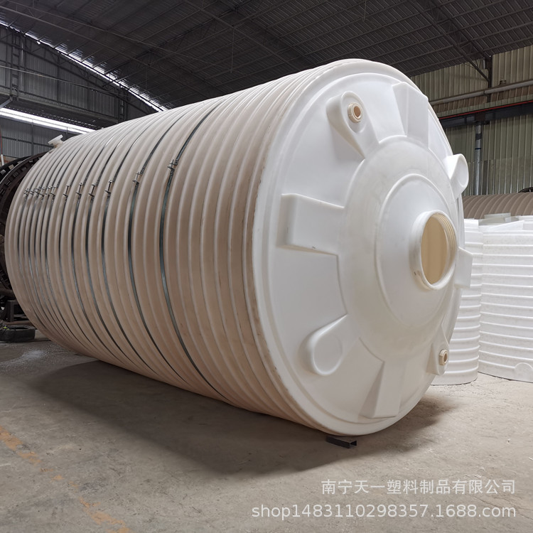 云南50吨塑料储水罐,40吨工地农业灌溉二次蓄水箱20吨PE储罐厂家