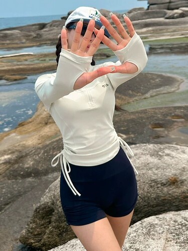 Swimsuit, sporty style, long-sleeved, sunscreen, two-piece, conservative, belly-covering, slimming, drawstring, flat-angle, hot spring vacation
