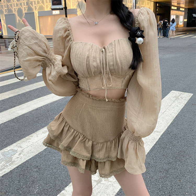 Only the blouse fried street beauty/pure sweet little fragrant wind Hong Kong wind retro chic royal sister fan chiffon shirt