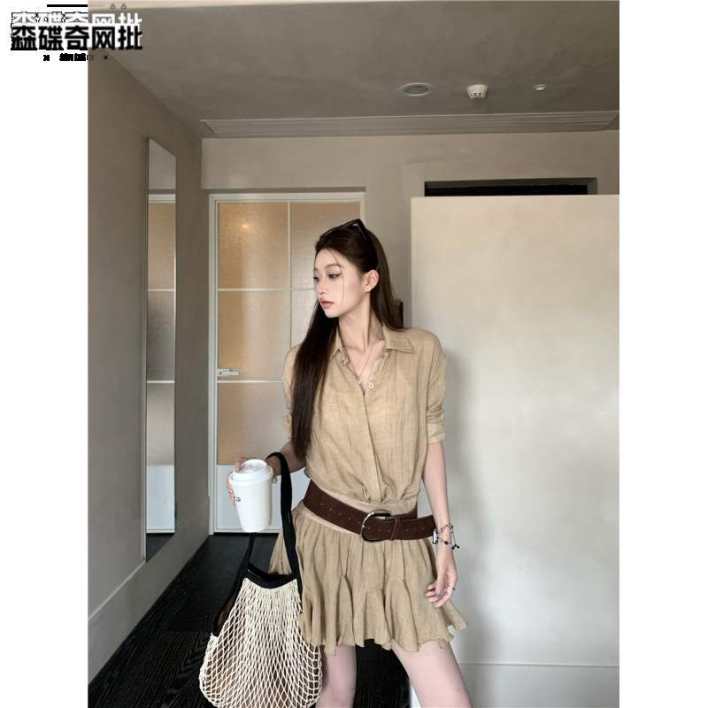 2025 新しい夏の女性のワークウェアスタイルデニムカーキフェイクツーピーススプライシング半袖シャツプリーツジャンプスーツショートスカート|undefined