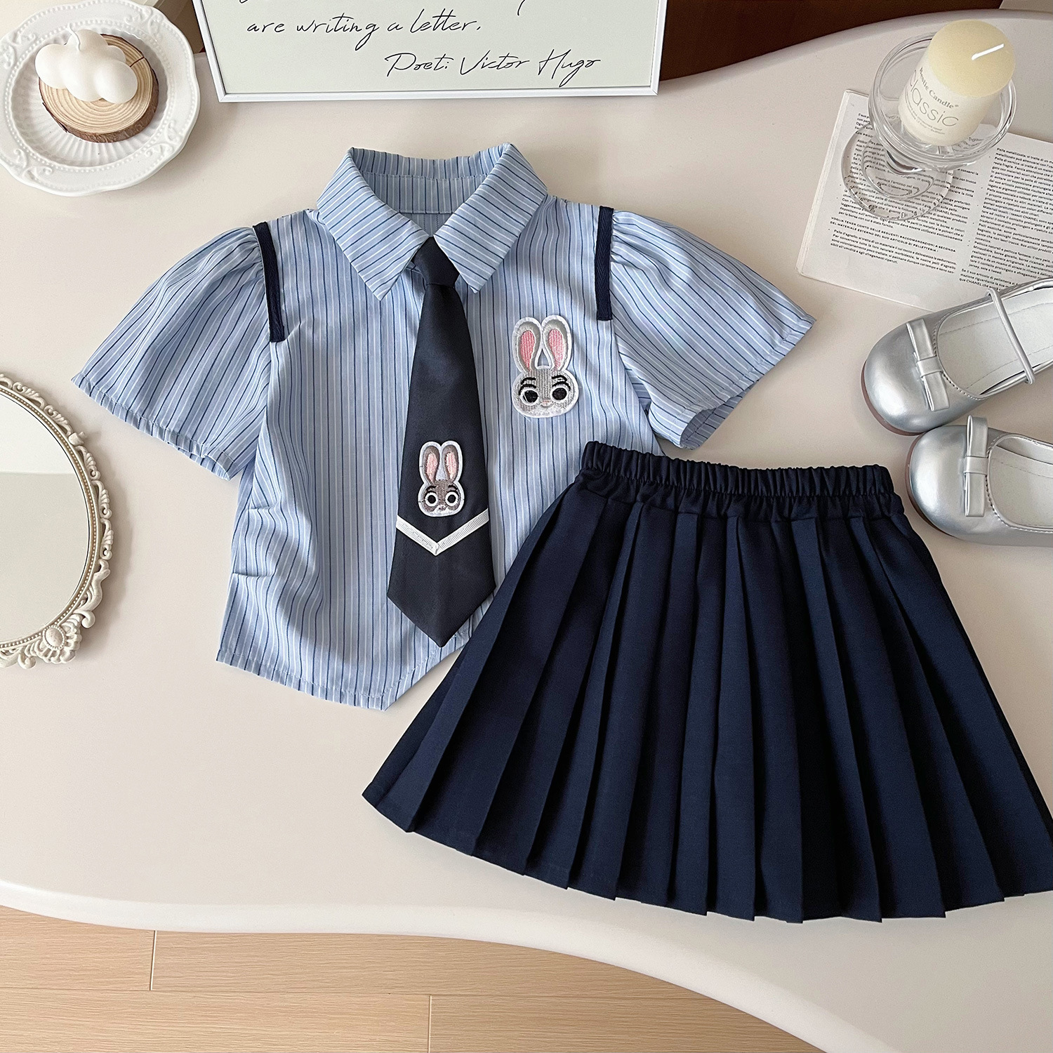Mädchen Hasen Uniform Set Kurzarmbluse Und Plisseerock_voghion.com