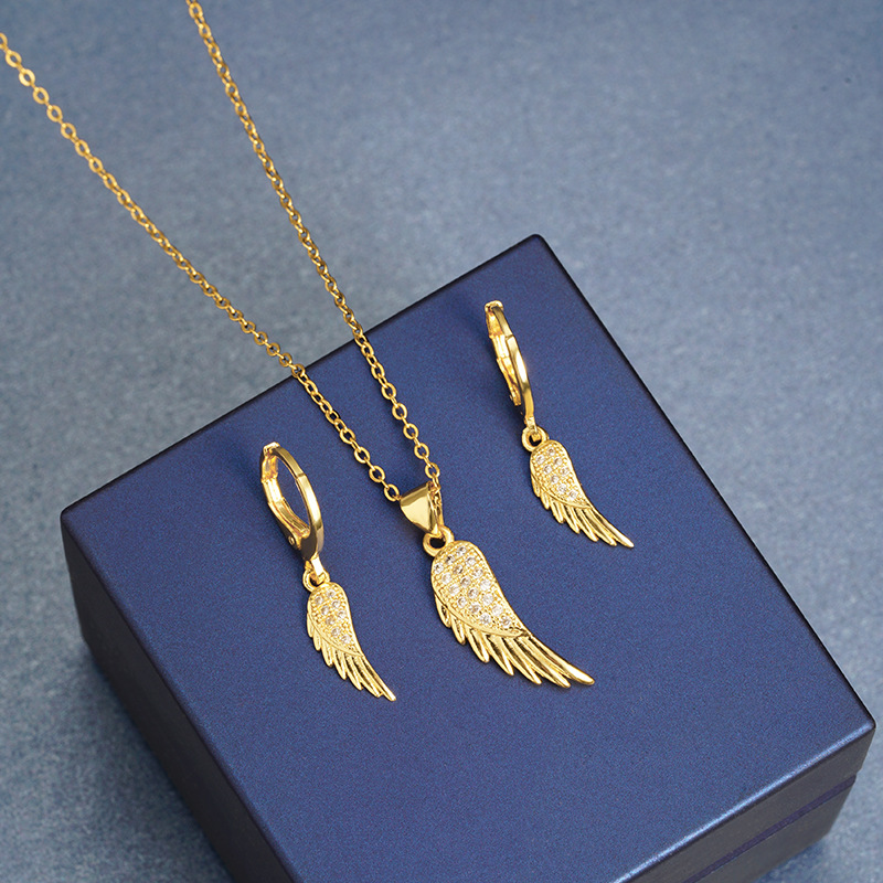 Transfronterizos collar de oro de arena de lujo ligero viento ala con aretes de diamantes conjunto de nicho de diseño de joyas al por mayor