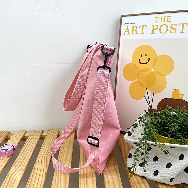 New high-appeartion-level hand-held tote bags are selling well, large-capacity single-shoulder crossbody bags, and wholesale canvas bags for junior and senior high school students undefined