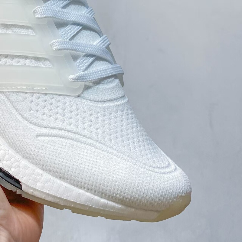 Original Box Ultraboost7.0 Men's Shoes Summer Hollow Thick-Soled Running Shoes Non-Slip Shock-Absorbing Outdoor Casual Shoes Original Box Ultraboost7.0 Men's Shoes Summer Hollow Thick-Soled Running Shoes Non-Slip Shock-Absorbing Outdoor Casual Shoes