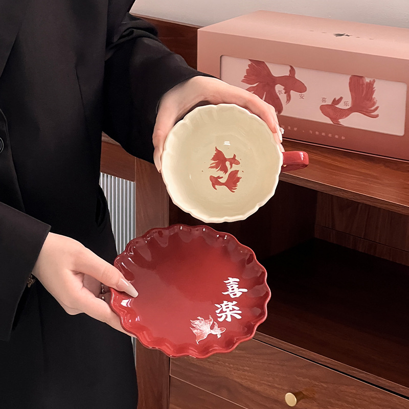 Shang 'en Koi cerámica tazas y platos Ping An Joy Koi taza de café conjunto de copas de agua conjunto de regalo de boda