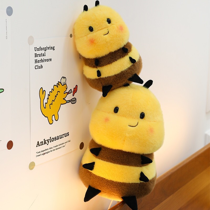 Trendy cartoon bee plush toy, ladybug doll, cute rag doll, a gift for girls, suitable for cross-border sales