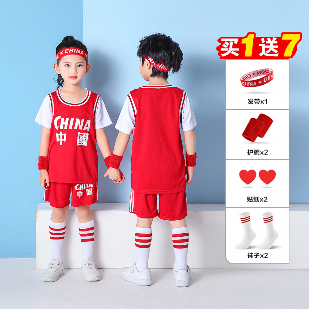 Trajes de baloncesto infantil falsificados al por mayor de dos piezas trajes deportivos fitness de manga corta logotipo de primavera y verano transpirable secado rápido
