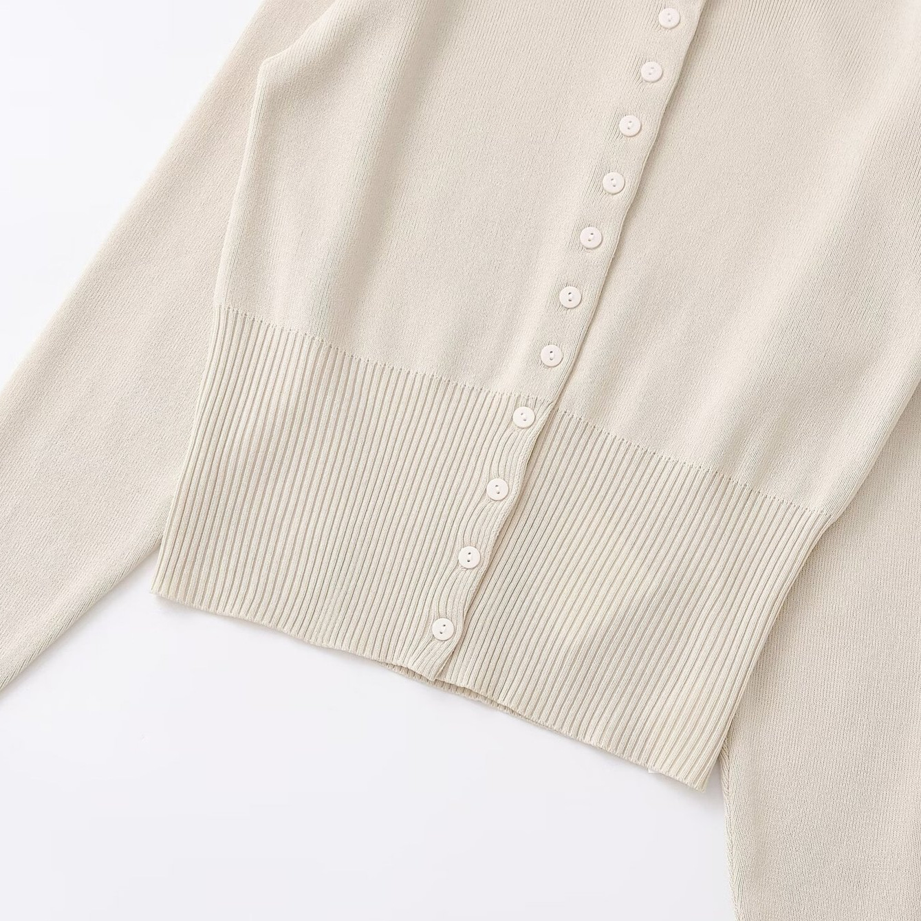 MYST ZA 여성의 2024 가을과 겨울 새로운 패션 간단한 둥근 목 긴 소매 버클 플랫 바늘 코트 2142114