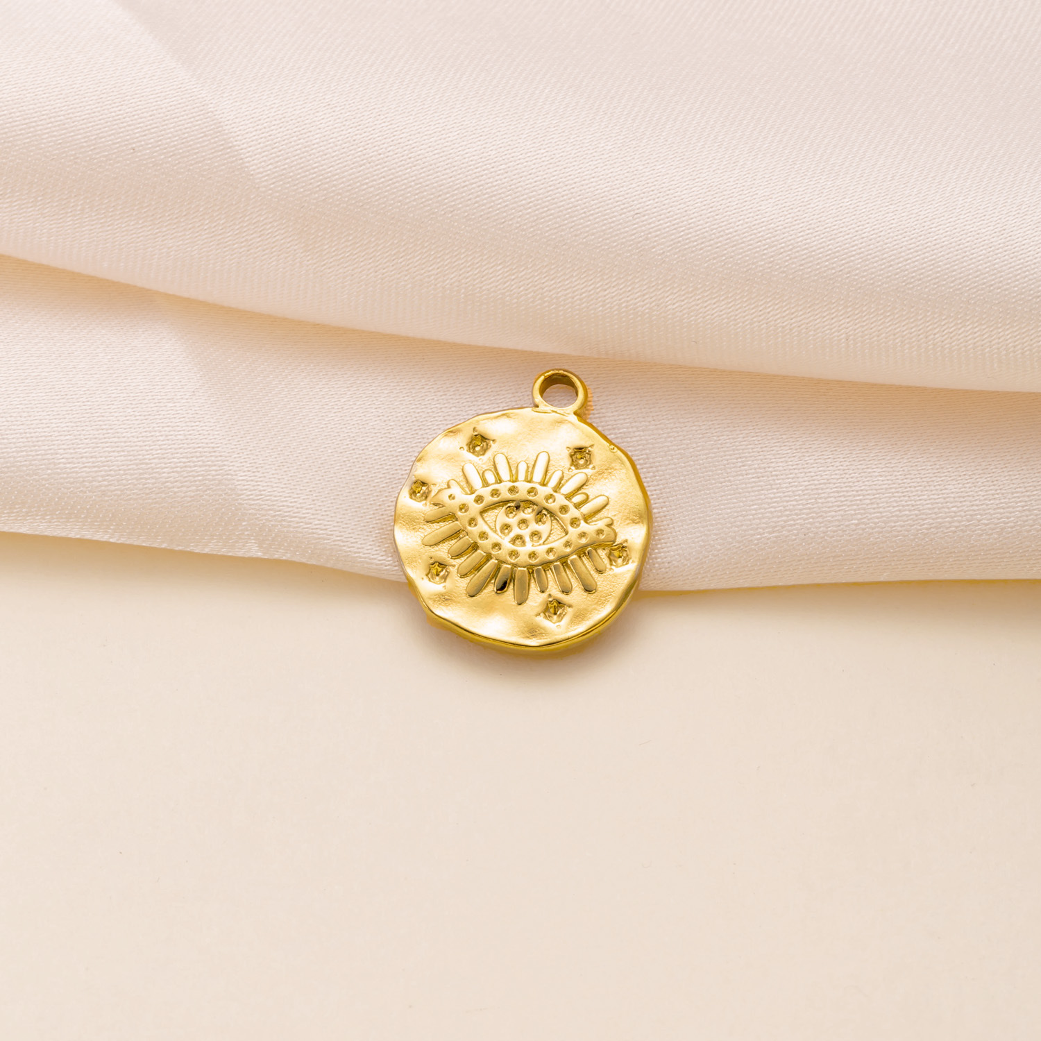 Colgante único transfronterizo accesorios de acero inoxidable europeos y americanos accesorios de collar de marca redonda estrella de mar accesorios de joyería de bricolaje exquisitos y lindos