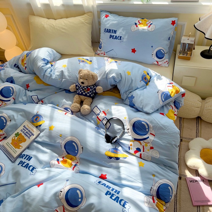 A clase de algodón ultra suave lavado con agua cuatro piezas de madres y bebés cubierta de cama desnuda dormitorio de estudiantes ropa de cama de tres piezas
