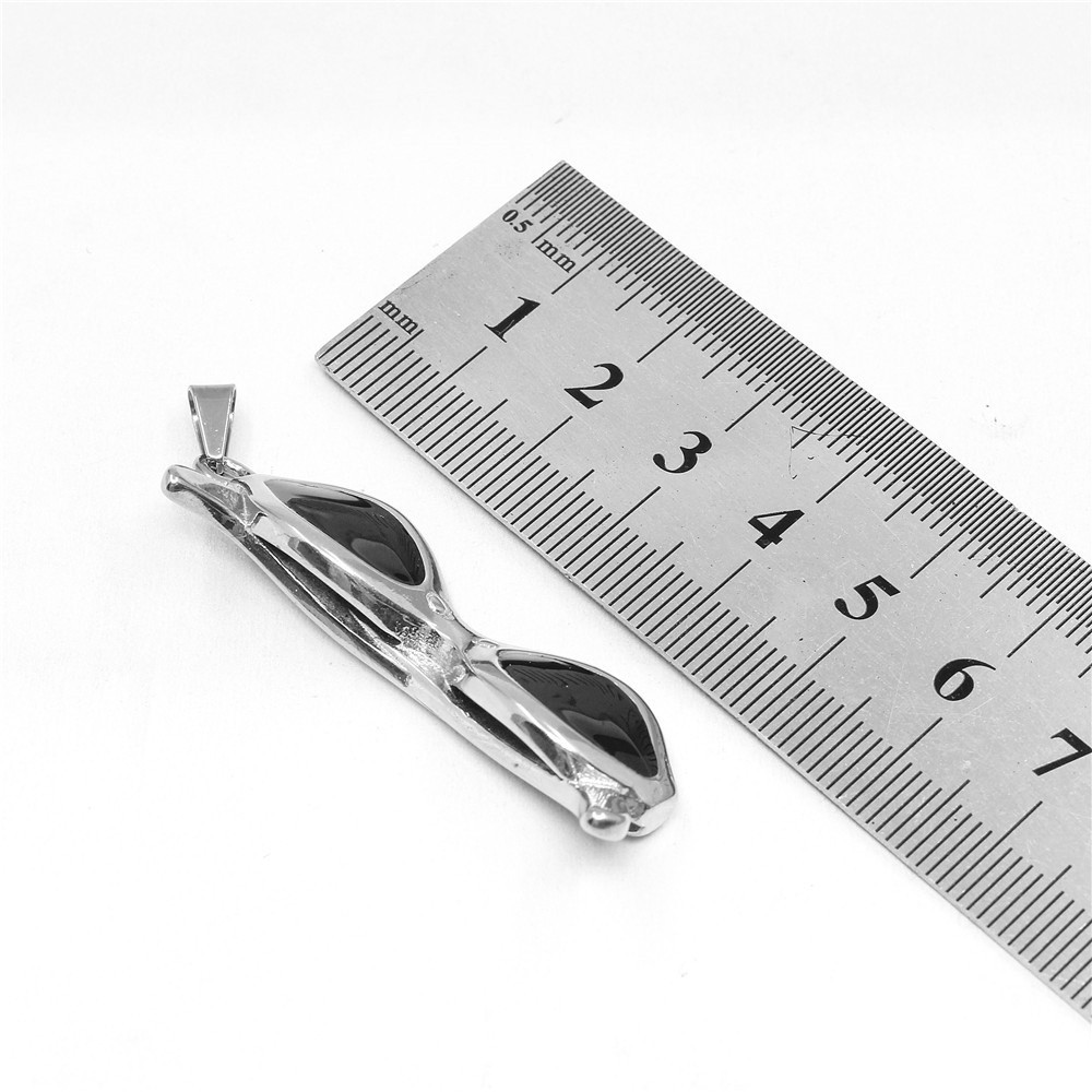 Minimalist Sunglasses Pendant Necklace In Titanium Stainless Steel_voghion.com