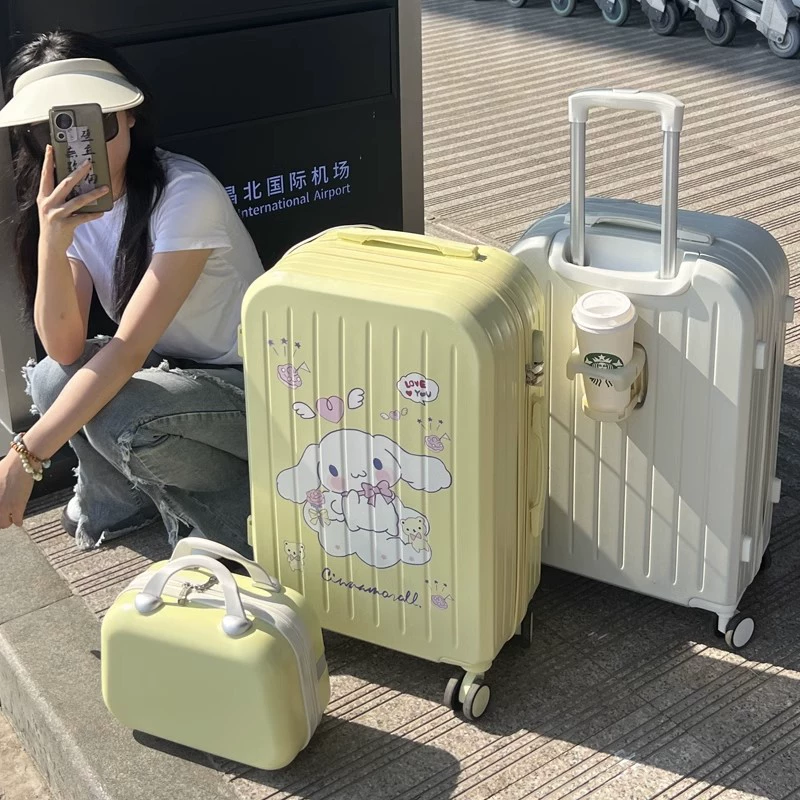 Универсальный чемодан высокого качества