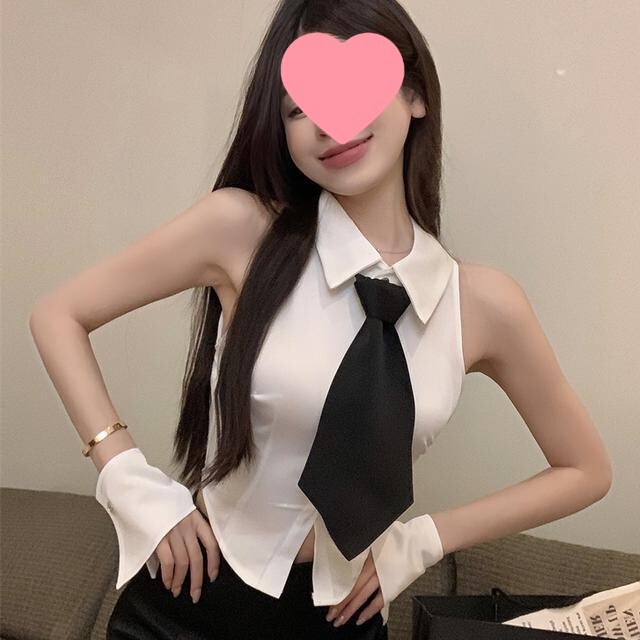Tie Shirt Women's Design Sense Niche Sleeveless Vest Shirt Summer White Hot Girl Tight Waist Elegant Short Top Tie Shirt Women's Design Sense Niche Sleeveless Vest Shirt Summer White Hot Girl Tight Waist Elegant Short Top