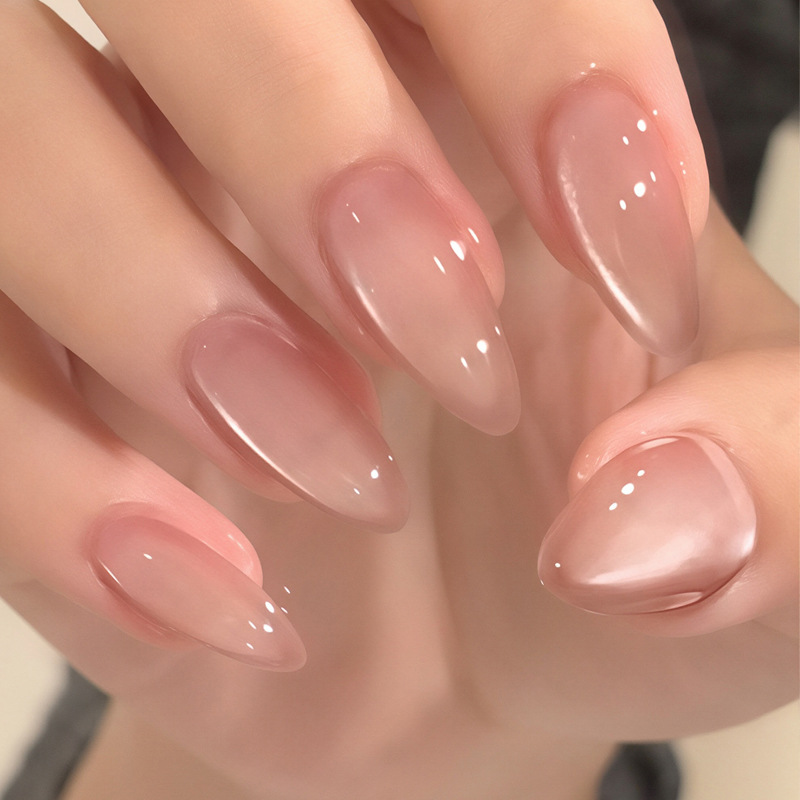 TikTok trending handmade short nude ice-clear cat-eye nail art, simple and flattering, fake nails