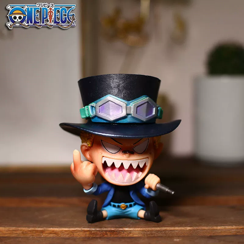 One Piece GKQ версия Луффи Эйс презирает любовь Санжа Зоро Чоппер фігурка подарок автомобильная подвеска слепая коробка