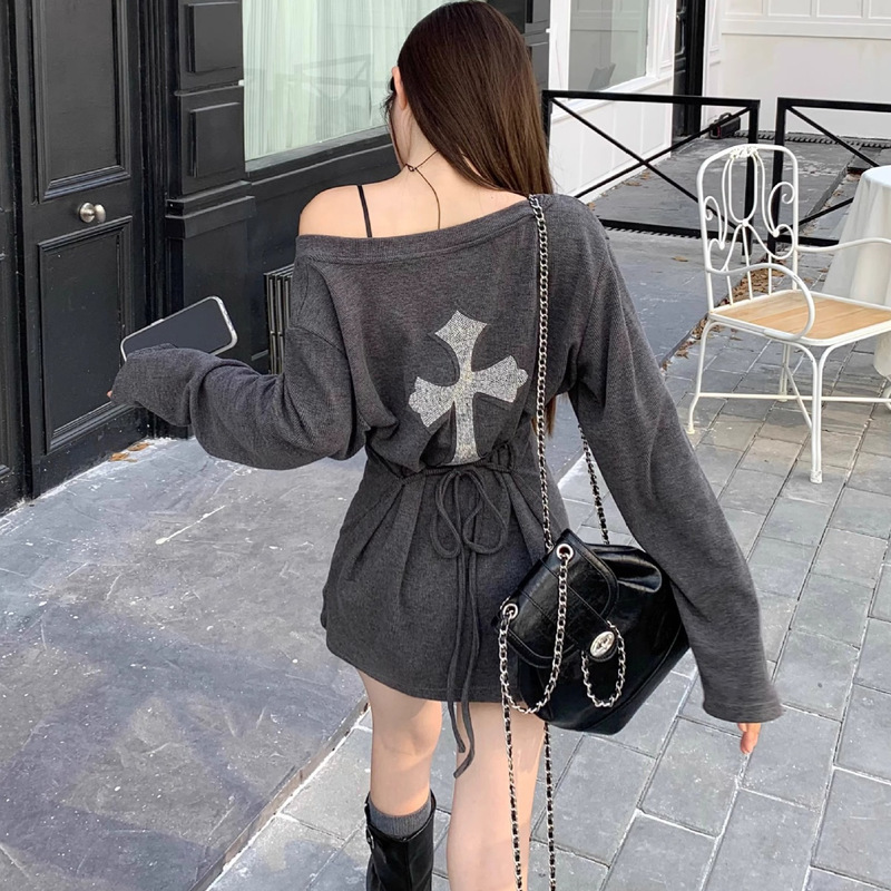 American Style Hot Girl Style Cross Elegant V-neck Grey dress Small Sexy Strap Slim-fit Hip Skirt American Style Hot Girl Style Cross Elegant V-neck Grey dress Small Sexy Strap Slim-fit Hip Skirt