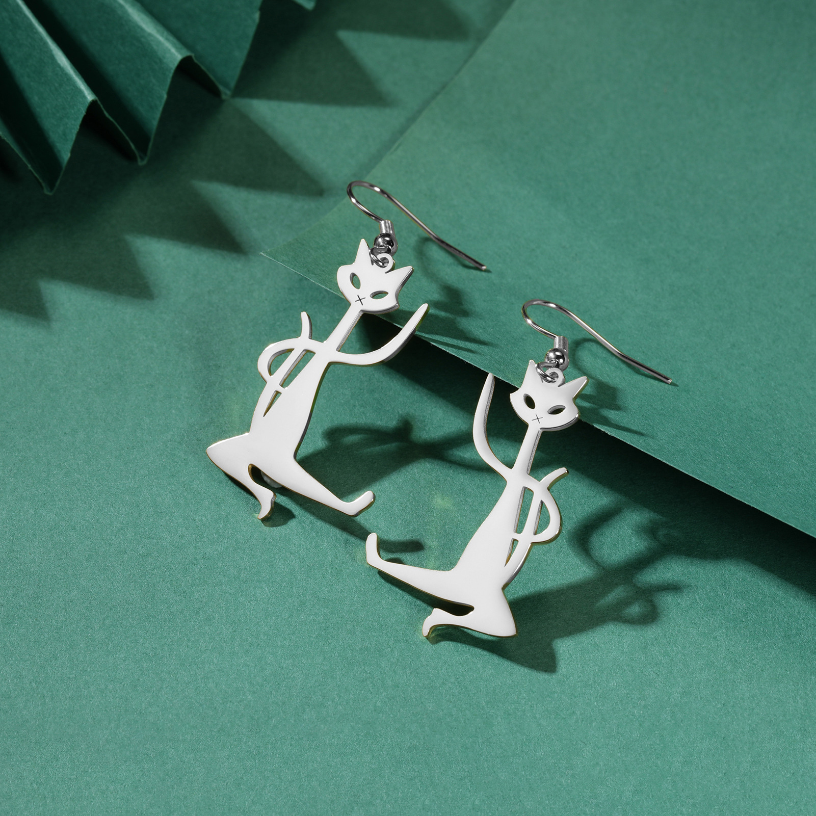 Dancing earrings stainless steel