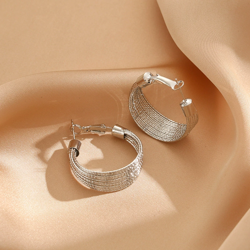 Модные золотые серьги, европейский стиль, инфлюэнсер, стиль высокого качества