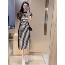 法式新款黑白斜条纹圆领连衣裙女2025夏季修身收腰包臀开叉裙子女