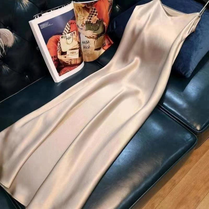 ЛетнееOversize платье (женщины) с V-образным вырезом, французский/европейский стиль, легкий сатиновый вид, несколько цветов
