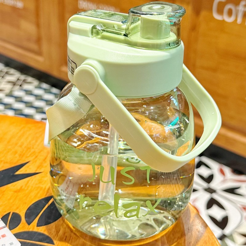 Nuevos productos de verano de gran capacidad de tazas de agua de estómago para niñas de verano de alto valor de visualización de tazas de estómago para estudiantes con paja