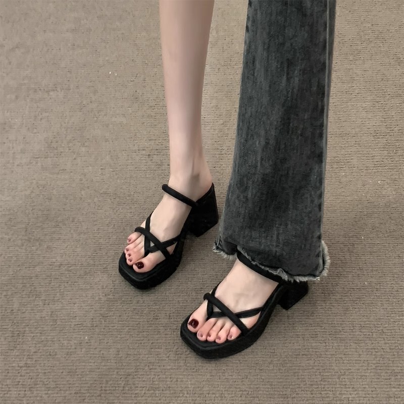 Fashionable and High-End Flip-Flops for Women, Summer Outer Wear, Thick Heels, Thick Soles, Open-Toe Internet Celebrity High-Heeled Sandals for Women