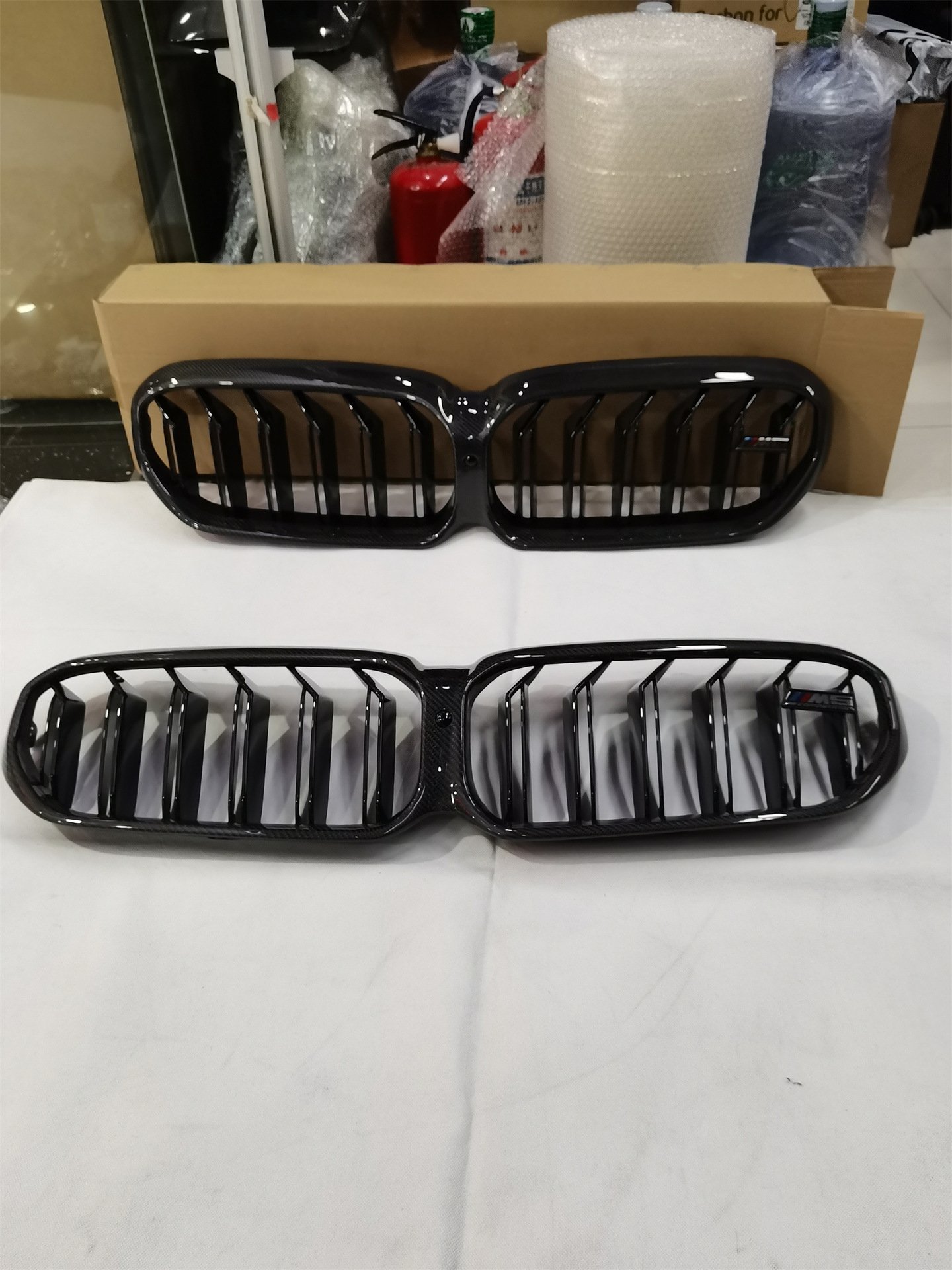 Suitable for Bmw 5 Series G30G38 Carbon Fiber Front Grille Modification Dual-Line Grille Integrated Type Original Replacement Style