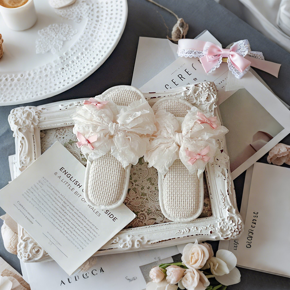 두꺼운 밑단 물떼새 격자 + 나비넥타이 - (흰색 + 4 섹션)