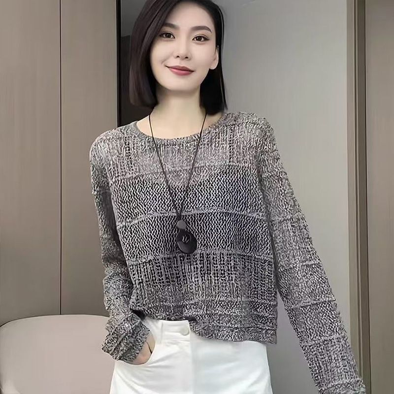 Retro Hollow Design Round Neck Long-Sleeved Sweater New Early Spring Loose Small Western Style Blouse Top Retro Hollow Design Round Neck Long-Sleeved Sweater New Early Spring Loose Small Western Style Blouse Top
