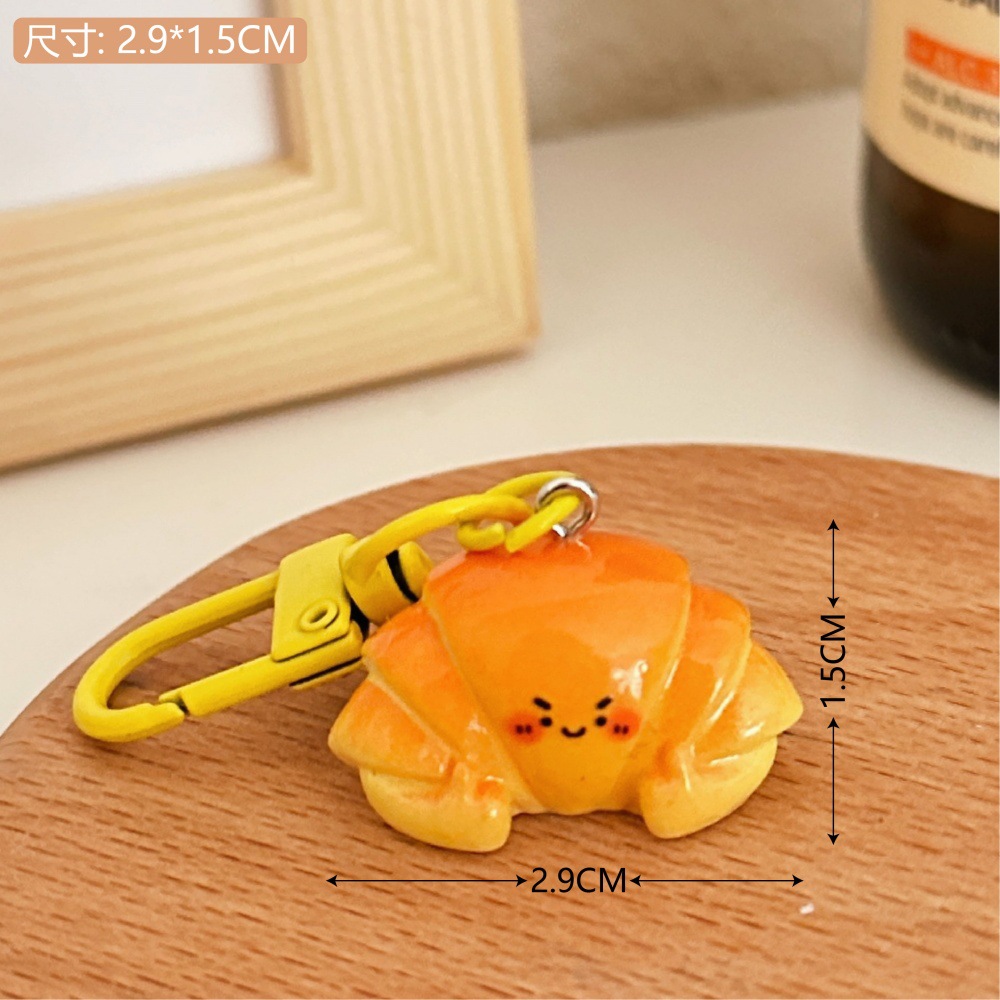 Creativo lindo pan tostado comida jugar colgante llavero accesorios pequeños juegos de chicas corazón interesante pequeño regalo al por mayor