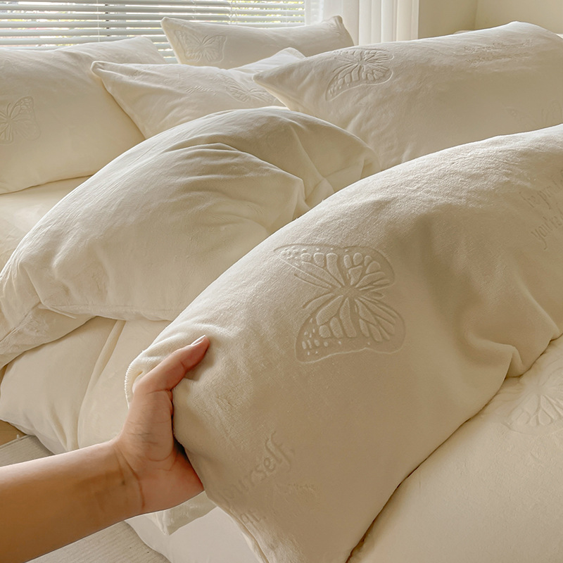 Leche de invierno cama de cuatro piezas set2025 nuevo invierno premium sensación de engrosamiento flange sábanas de coral cubierta