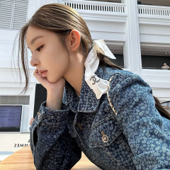 早安樊樊私服「香系丹宁vibes」山茶花蓝色牛仔外套显瘦直筒上衣