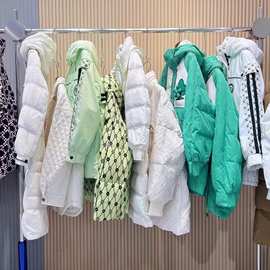 23冬季时尚新潮羽绒服品牌折扣女装鹅绒服尾单清货衣服四季青服装