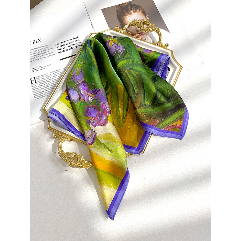 軽い豪華な北欧風の紫色の朝顔の花のプリントの绢糸のスカーフの女性の高級な気質の100% シルクの小さい方のタオル