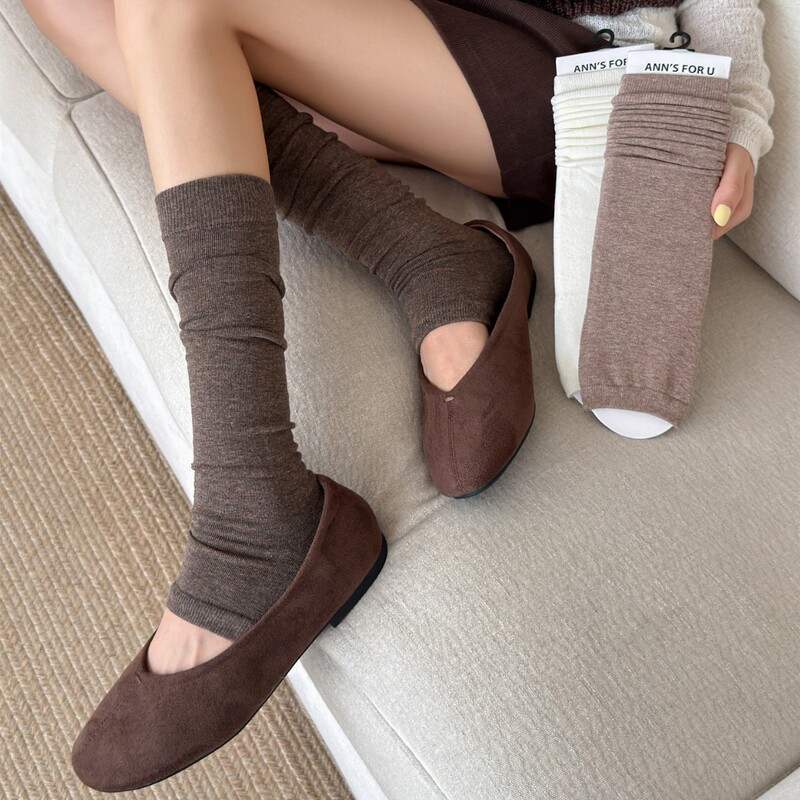 Brown autumn breathable ankle socks for women, casual style, ballet-inspired ruffled socks, perfect with Birkenstock sandals Brown autumn breathable ankle socks for women, casual style, ballet-inspired ruffled socks, perfect with Birkenstock sandals