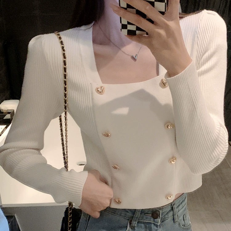 Женский трикотаж с квадратным вырезом и открытым ключицей, осень-зима 2025, новый корейский стиль, милый и нежный двубортный трикотаж с длинными рукавами и сердечками