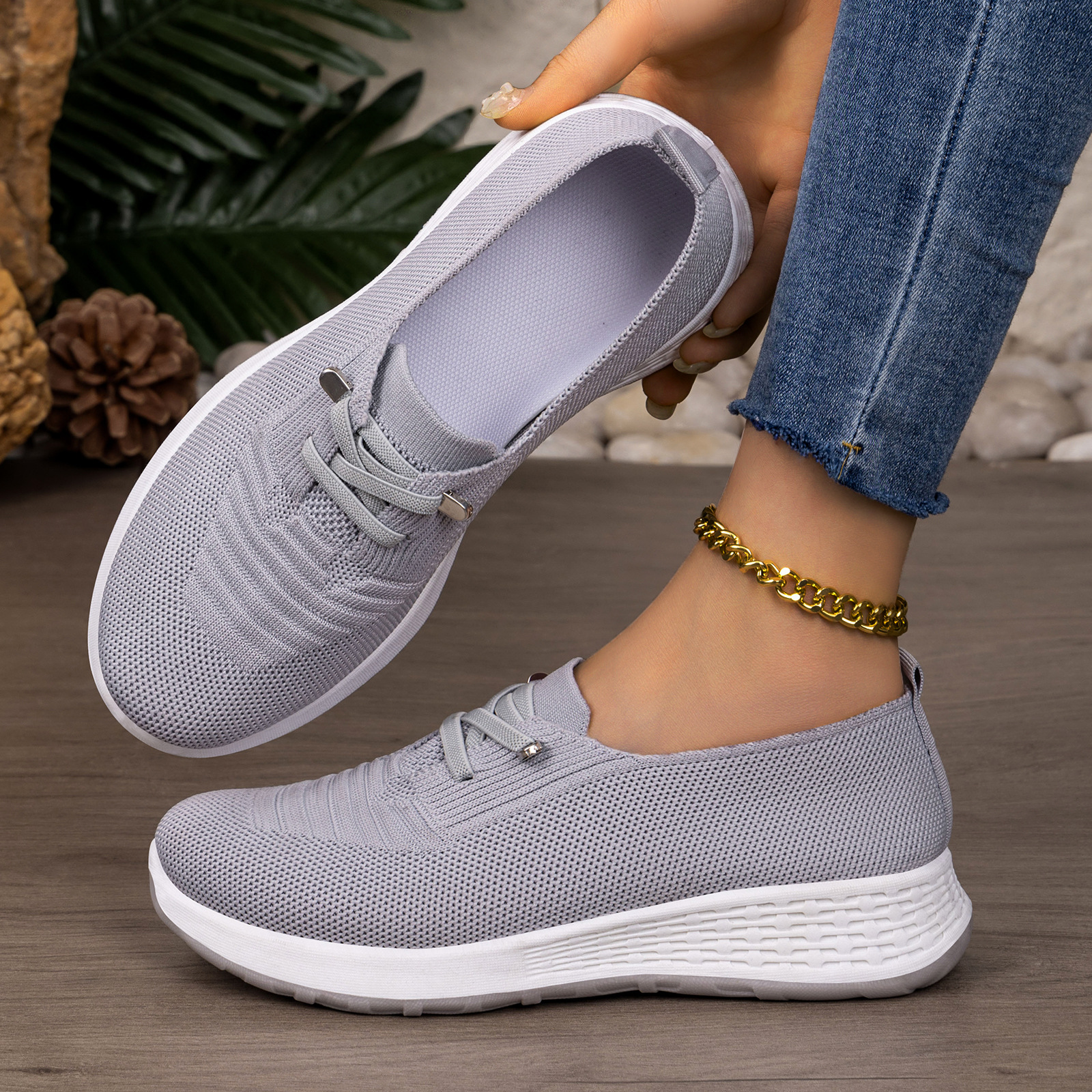 Zapatos de mujer transfronterizos con suela suave no cansados zapatos casuales ligeros de mediana edad zapatos de madre comercio exterior al por mayor zapatos superficiales zapatos simples image 4